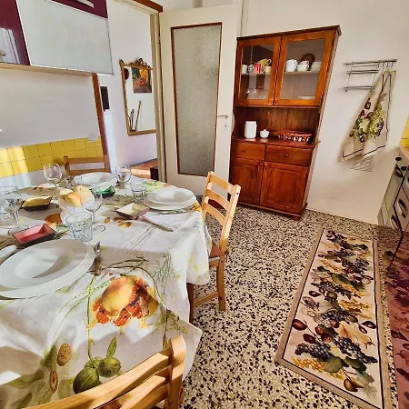 Cinzia's Flat On Near Bellagio شقة